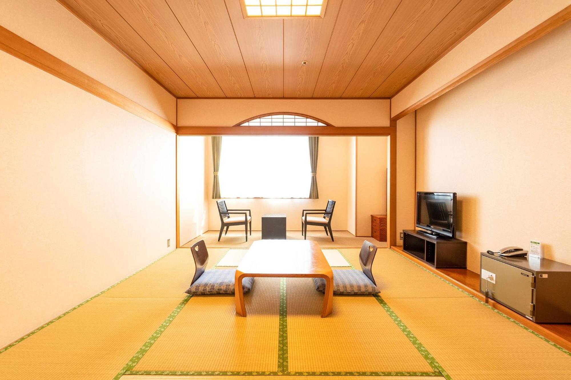 Готель Ooedo Onsen Monogatari Aizu Екстер'єр фото