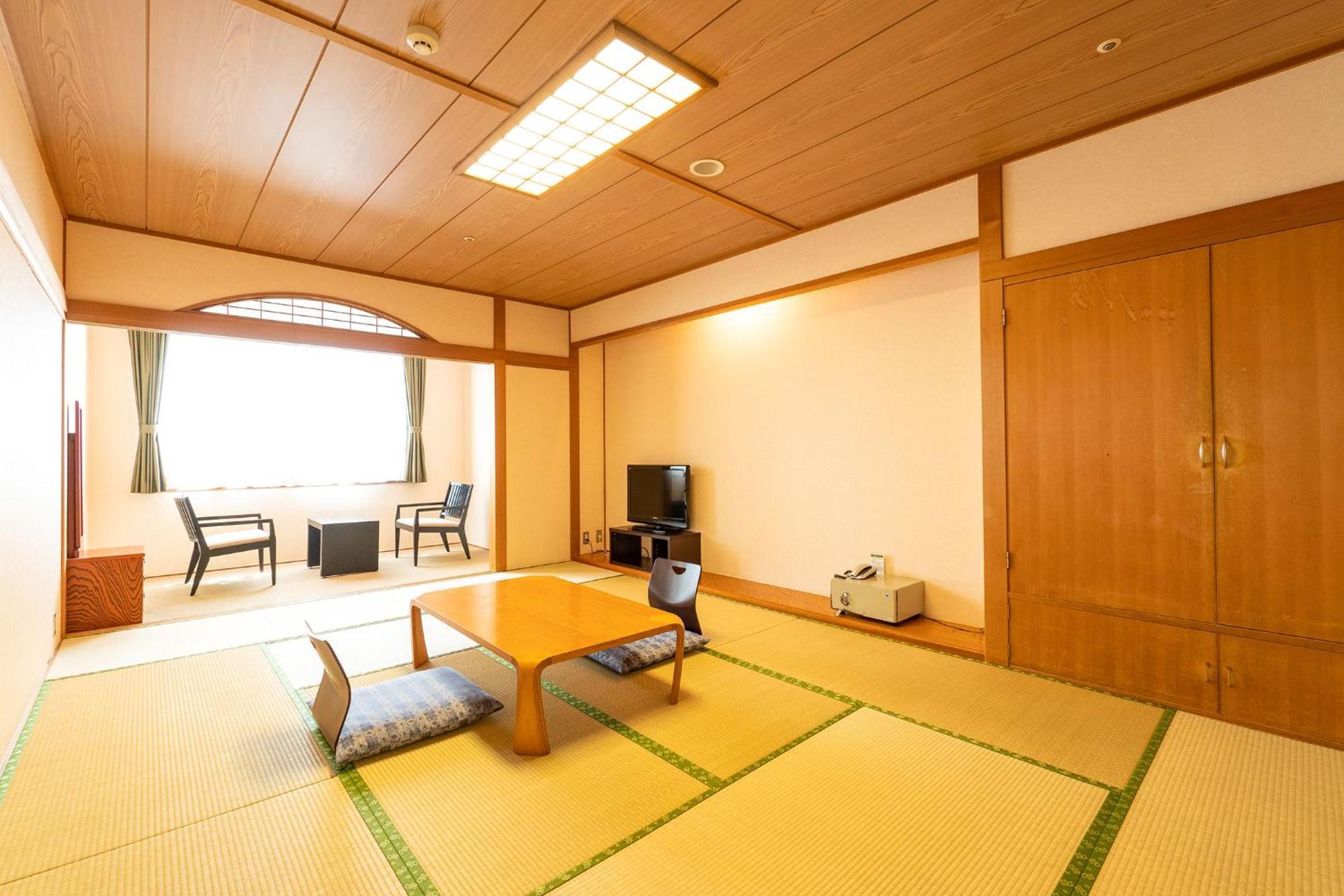 Готель Ooedo Onsen Monogatari Aizu Екстер'єр фото