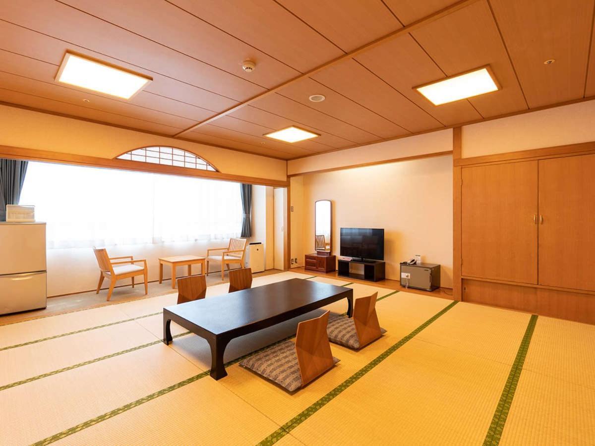 Готель Ooedo Onsen Monogatari Aizu Екстер'єр фото